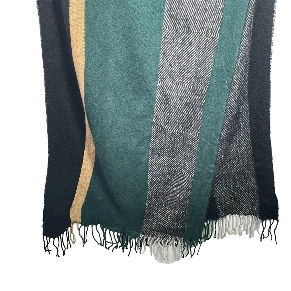 UO Multi-Pattern Scarf - Picture 9 of 16